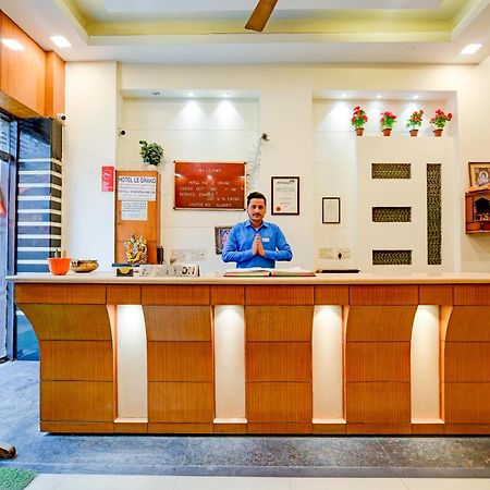 Hotel Le Grand - Walk-In From Rk Ashram Metro Station ニューデリー エクステリア 写真