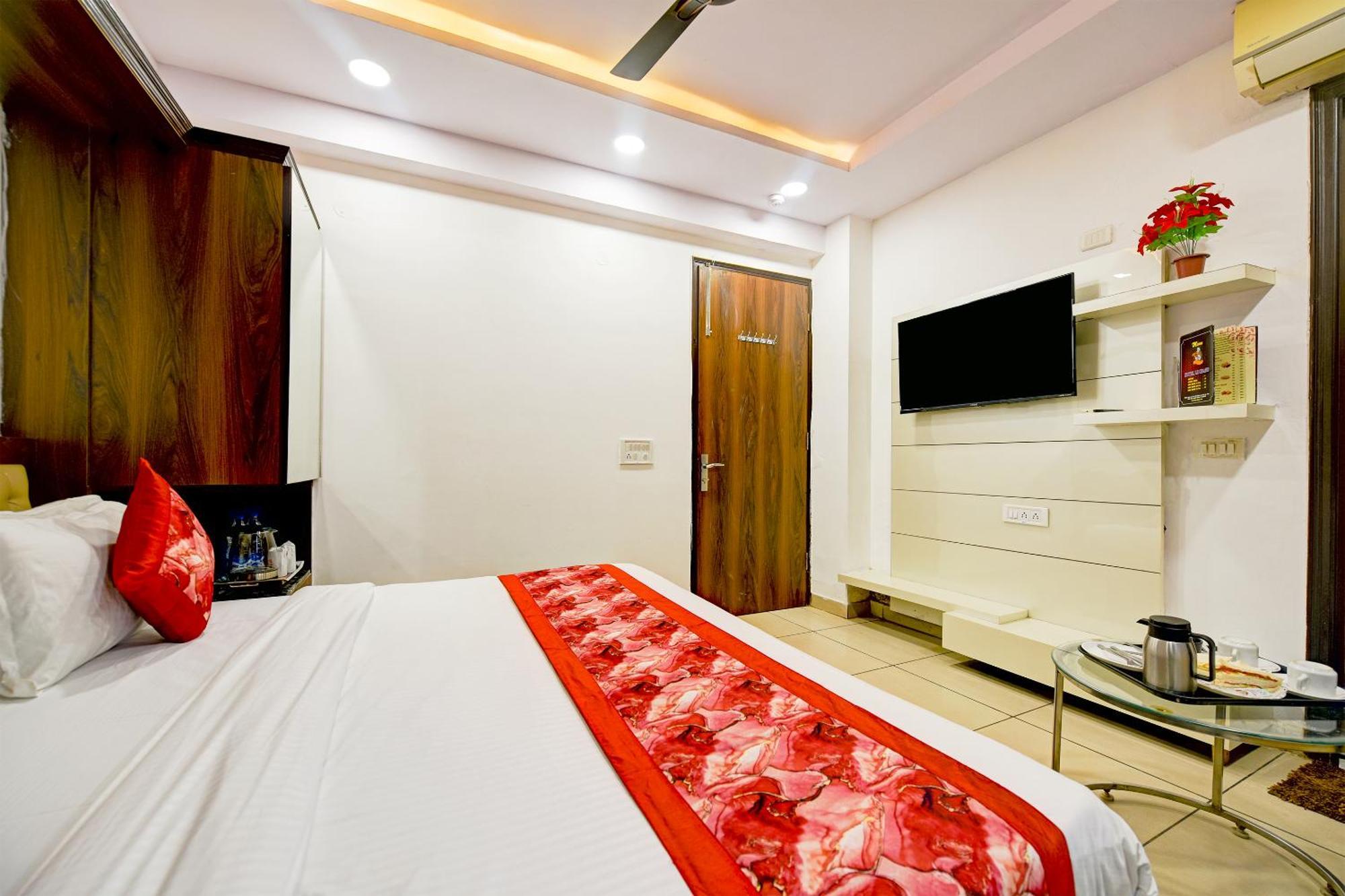 Hotel Le Grand - Walk-In From Rk Ashram Metro Station ニューデリー エクステリア 写真