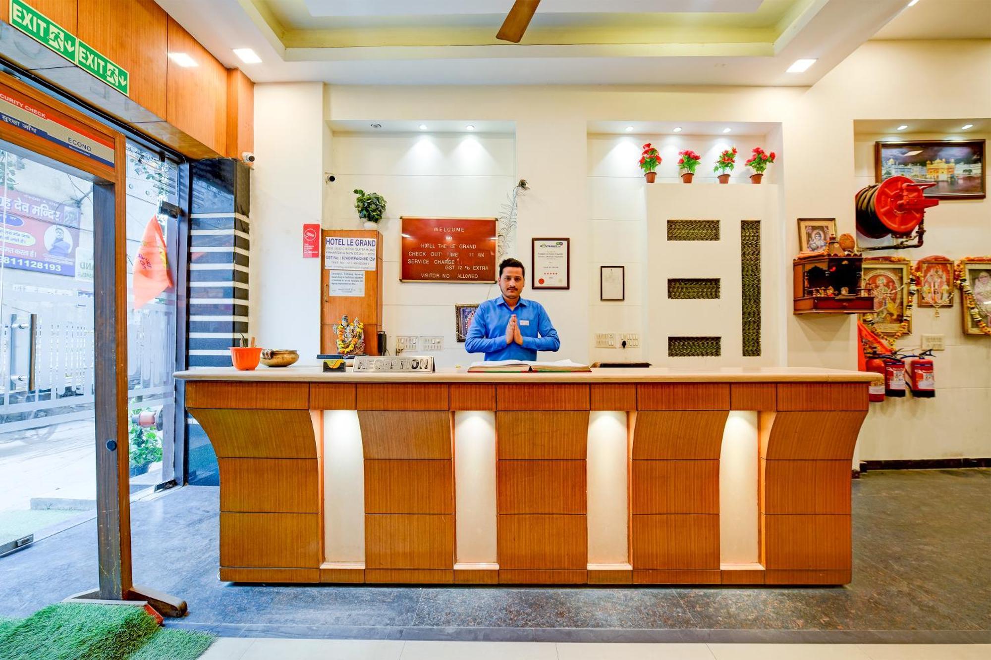 Hotel Le Grand - Walk-In From Rk Ashram Metro Station ニューデリー エクステリア 写真