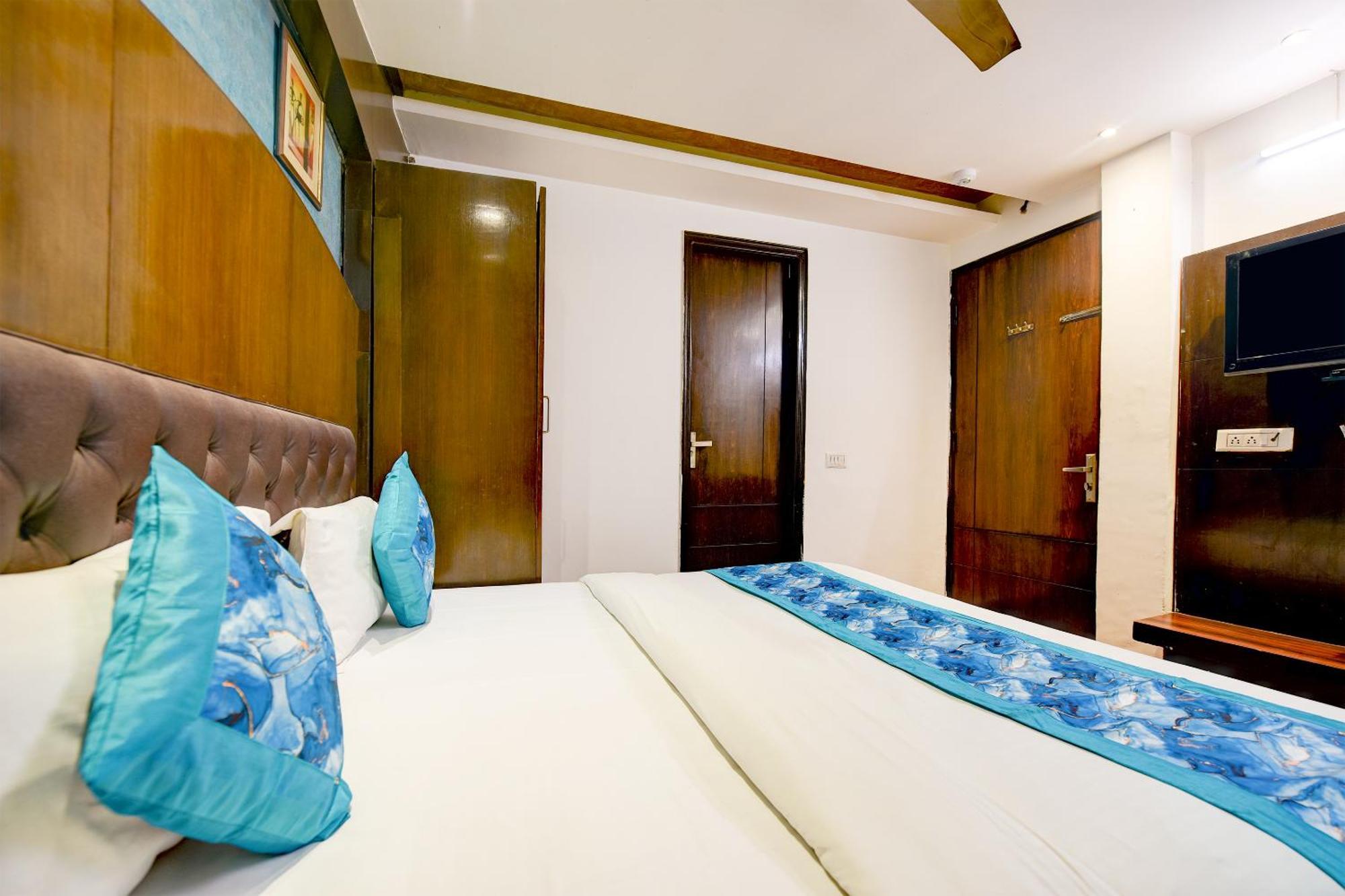Hotel Le Grand - Walk-In From Rk Ashram Metro Station ニューデリー エクステリア 写真